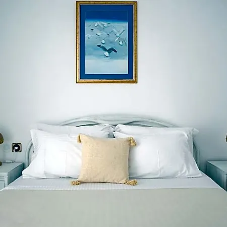 Grandma's Elegant In Naxos Town Hotel 2*